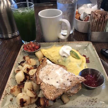 First Watch - Breakfast & Brunch Near Me - Kirkwood, Missouri