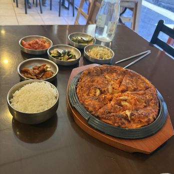 Hodori Restaurant - Korean Near Me - Mesa, Arizona