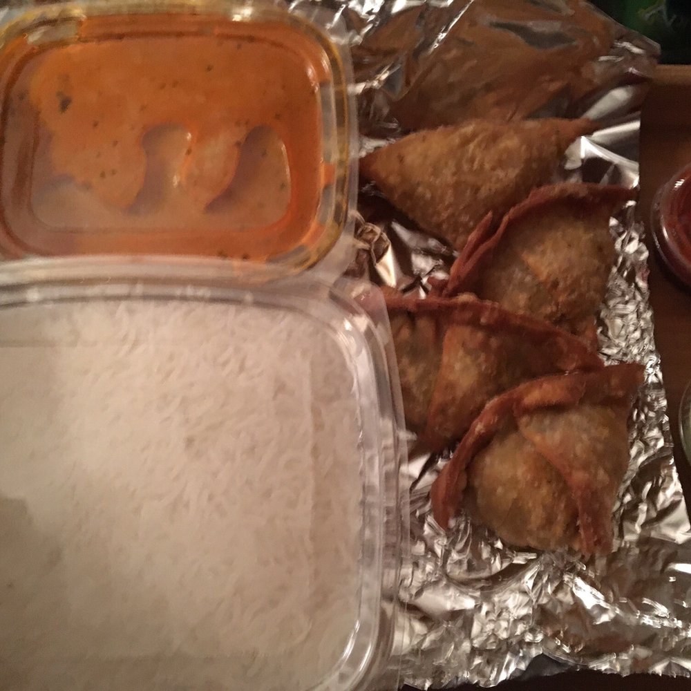 Dera Restaurant And Krispy Krunchy Chicken - Vegetable samosas very very good, not dry! - Pakistani Near Me - Spring Valley, New York Dera Restaurant And Krispy Krunchy Chicken - Vegetable samosas very very good, not dry! - Pakistani Near Me - Spring Valley, New York