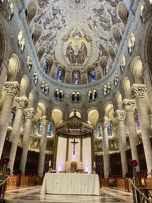 Sanctuaire Sainte-Anne-de-Beaupré by null