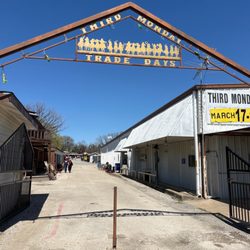 Third Monday Trade Days - Entrance