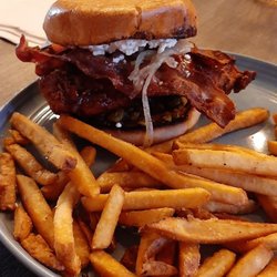 The EL - Chris-py chicken