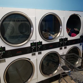 Laundry Luke's - Bridgeton Laundry Mat - New giant dryers that work great - Laundromat Near Me - Bridgeton, Missouri Laundry Luke's - Bridgeton Laundry Mat - New giant dryers that work great - Laundromat Near Me - Bridgeton, Missouri