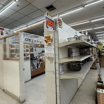 SM Kitchen - Located inside the grocery store. Close to work. - Fish & Chips Near Me - San Bernardino, California