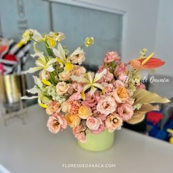 Flores de Oaxaca - Arreglo para inauguración de negocio en Oaxaca.