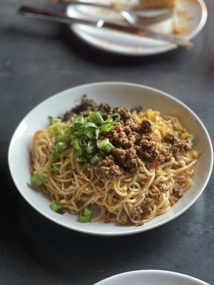 DASHI Chinese Kitchen + Bar by null