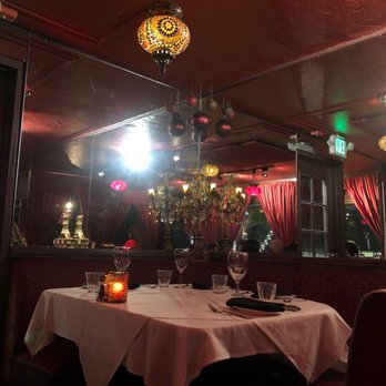 Bobo's - the gorgeous ambience - Steakhouses Near Me - San Francisco, California