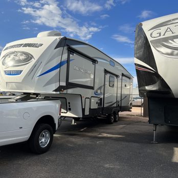 RV Removers - 5th Wheel Transport - Vehicle Shipping Near Me RV Removers - 5th Wheel Transport - Vehicle Shipping Near Me