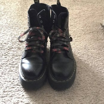 Martens Mall of America - Dr Martens Black Jadon Platform Boots Women's Size 8 With Tartan Plaid Laces - Shoe Stores Near Me - Bloomington, Minnesota Martens Mall of America - Dr Martens Black Jadon Platform Boots Women's Size 8 With Tartan Plaid Laces - Shoe Stores Near Me - Bloomington, Minnesota
