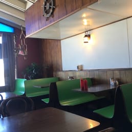 Dining room.
