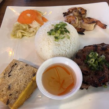 Pho Ao Sen - Rice plate #24 charbroiled pork with tiger shrimp and baked egg - Vietnamese Near Me - Livermore, California Pho Ao Sen - Rice plate #24 charbroiled pork with tiger shrimp and baked egg - Vietnamese Near Me - Livermore, California