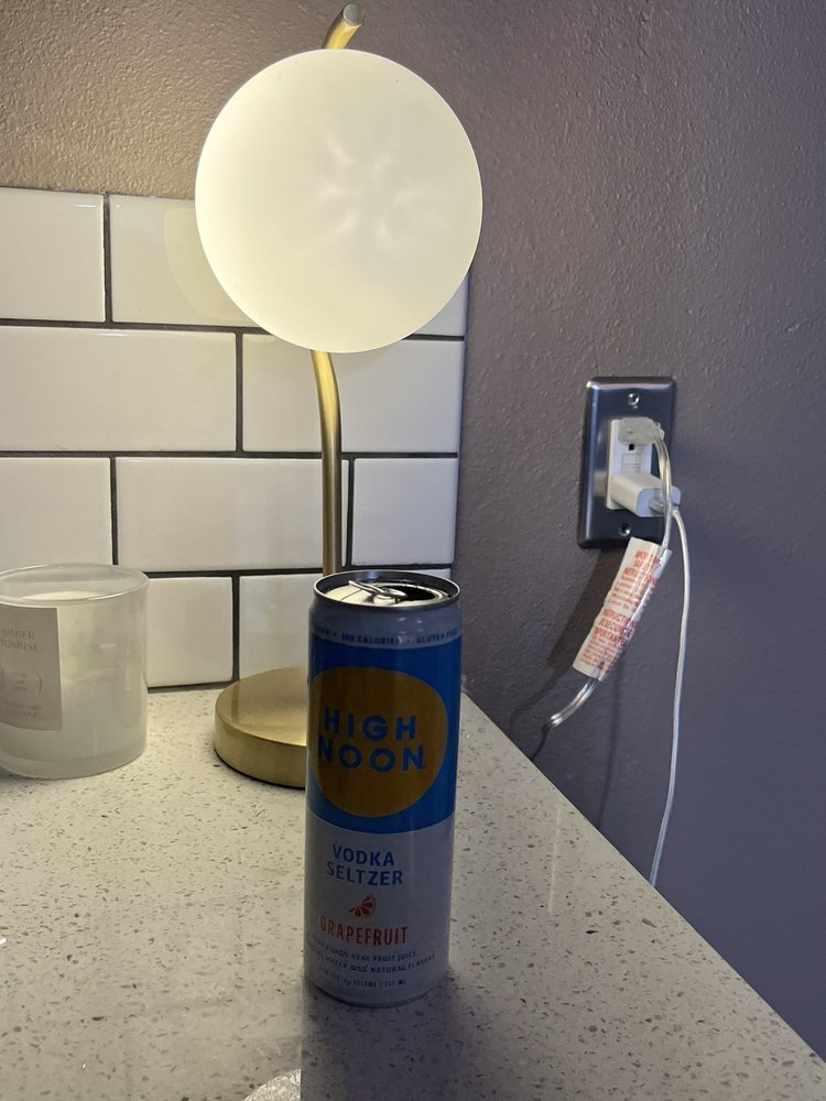 Omnia Esthetics Sugaring Logo