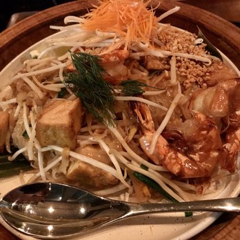 Sun and Moon - pad thai shrimp - Thai Near Me - San Francisco, California Sun and Moon - pad thai shrimp - Thai Near Me - San Francisco, California