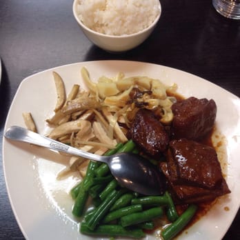 Golden Leaf - Braised pork rice. Very tender meat. - Taiwanese Near Me - San Gabriel, California Golden Leaf - Braised pork rice. Very tender meat. - Taiwanese Near Me - San Gabriel, California