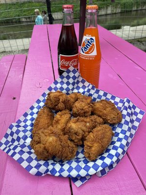 Rooster's Food Truck by null