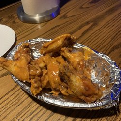 12 North Sports Bar - Everything wings