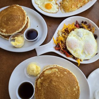 Shari's Cafe and Pies - 8oz Steak* & Eggs* Hash Browns * Pancakes * Sunny Side Up (2)  Meat Lover's Skillet Pancakes (2) * Hash Browns * Over Easy (2) - American Near Me - San Bruno, California
