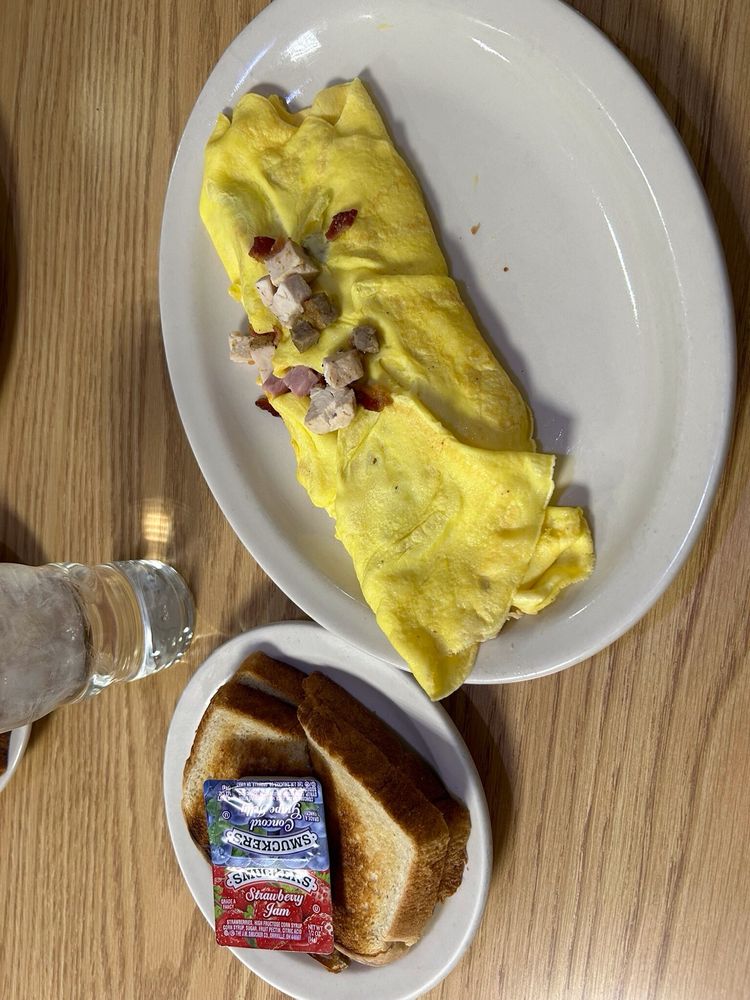 PAUL’S FIFTH AVENUE RESTAURANT & CATERING CLOSED Updated July 2024