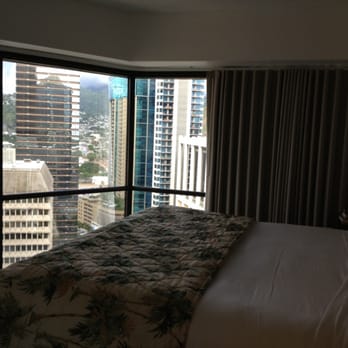 Aston at the Executive Centre Hotel - Bedroom - Resorts Near Me - Honolulu, Hawaii
