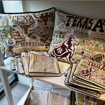 Magpie Blossom Boutique - Texas pillows - Gift Shops Near Me - Austin, Texas