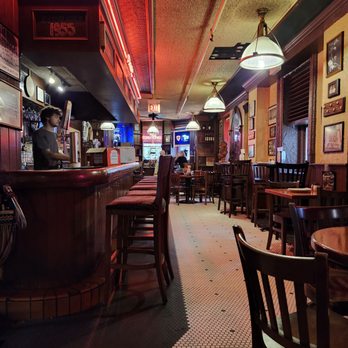 Pizzeria Due - The interior is exactly like I remember it from 30 years ago - Pizza Near Me - Chicago, Illinois Pizzeria Due - The interior is exactly like I remember it from 30 years ago - Pizza Near Me - Chicago, Illinois