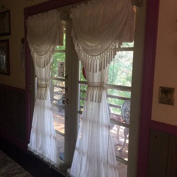 Wikiup Hummingbird Hotel - Hotels Near Me - Julian, California Wikiup Hummingbird Hotel - Hotels Near Me - Julian, California