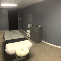 Muscle Solutions Massage Therapy - Massage room.