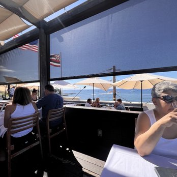 Fleetwood's on Front St - New American Near Me - Lahaina, Hawaii