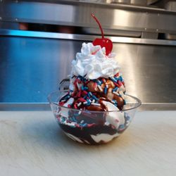 Karlos Ice Cream - Chocolate sprinkle sundae.