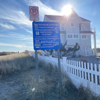 Green Hill Beach - Beaches Near Me - Wakefield, Rhode Island