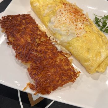 Boots & Kimo's Homestyle Kitchen - Shrimp Alfredo omelette with crispy hash browns 10/10 - Hawaiian Near Me - Kailua, Hawaii Boots & Kimo's Homestyle Kitchen - Shrimp Alfredo omelette with crispy hash browns 10/10 - Hawaiian Near Me - Kailua, Hawaii