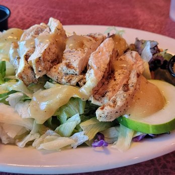 Steve's Dakota Grill - The salad could have had a few more items like shaved carrots for color. - Seafood Near Me - Marion, Ohio