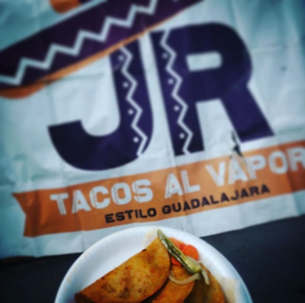Tacos Al Vapor Estilo Guadalajara Jr Logo
