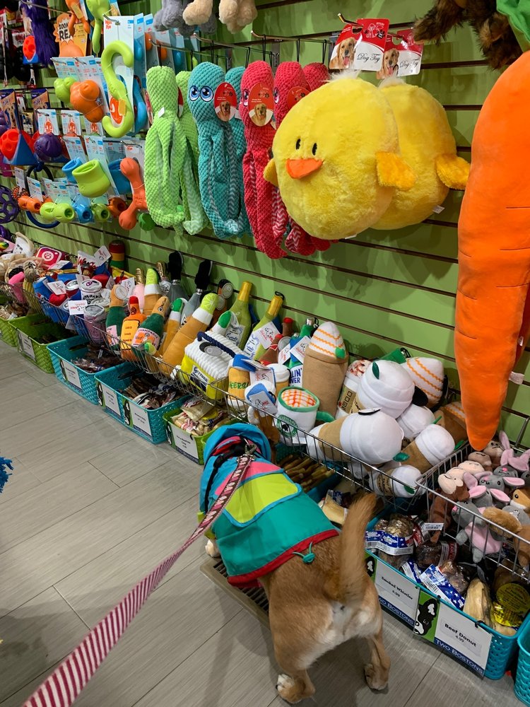 TWO BOSTONS Updated September 2024 21 Photos & 87 Reviews 103 W Jefferson Ave, Naperville