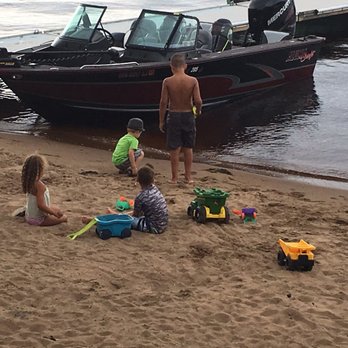 Hillcrest Resort - Sandy beach. Fun for the kids. - Resorts Near Me - McGregor, Minnesota Hillcrest Resort - Sandy beach. Fun for the kids. - Resorts Near Me - McGregor, Minnesota