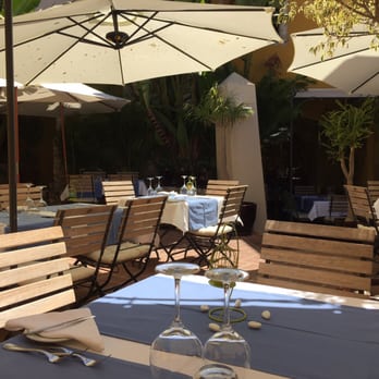 Restaurante dos Artistas - Pretty patio/courtyard - Portuguese Near Me - Lagos, 08 Restaurante dos Artistas - Pretty patio/courtyard - Portuguese Near Me - Lagos, 08