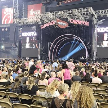 Chase Field - Floor Seats - Stadiums & Arenas Near Me - Phoenix, Arizona