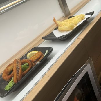 Waka Sakura Sushi Restaurant - Calamari and Tempura Shrimp - Sushi Bars Near Me - Kapolei, Hawaii