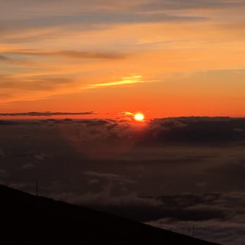Maui Stargazing - Late sunset pic from Haleakala summit. - Tours Near Me - Kula, Hawaii