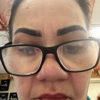 Ariava Brows & Beauty - Ugly eyebrows - Permanent Makeup Near Me - Park Ridge, Illinois
