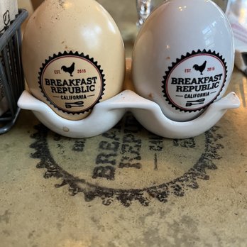 Breakfast Republic - Ceramic Egg Salt & Pepper Shakers - Breakfast & Brunch Near Me - San Diego, California Breakfast Republic - Ceramic Egg Salt & Pepper Shakers - Breakfast & Brunch Near Me - San Diego, California