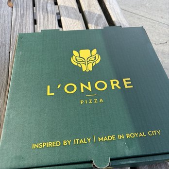 L’Onore Pizza - Pizza Near Me - New Westminster, British Columbia
