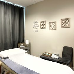 Joy Acupuncture - Treatment room