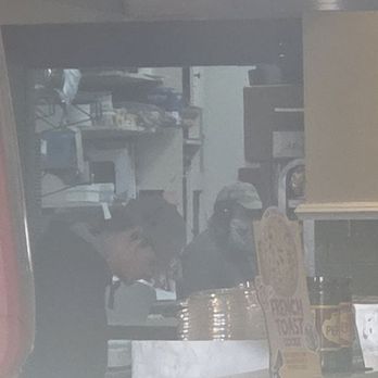 Potbelly - And another employee. I counted 4. Three men and a young girl. - Sandwiches Near Me - Mishawaka, Indiana Potbelly - And another employee. I counted 4. Three men and a young girl. - Sandwiches Near Me - Mishawaka, Indiana