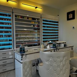 Amore Nail Lounge