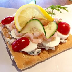 Café Metropol - Delicious shrimp sandwich