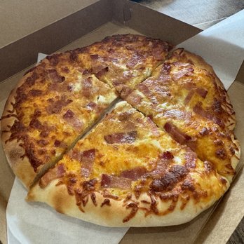 Chit Chat Cafe - Egg Bacon breakfast pizza - Coffee & Tea Near Me - Manteca, California