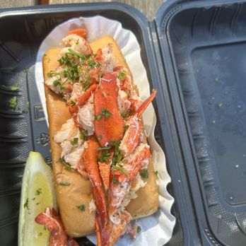 Makiel's Lobster Rolls - 1 roll, extra lobster meat. - Seafood Near Me - Spokane, Washington Makiel's Lobster Rolls - 1 roll, extra lobster meat. - Seafood Near Me - Spokane, Washington