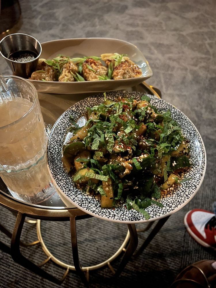 NOWHERE SPECIAL COCKTAIL LOUNGE Updated September 2024 130 Photos