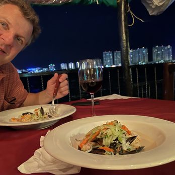 La Palapa Belga - Belgian Near Me - Cancún, ROO